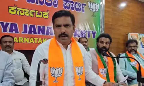 बढ़ती कीमतों को लेकर भाजपा अध्यक्ष बीवाई विजयेंद्र का कांग्रेस सरकार पर हमला, मुस्लिम तुष्टिकरण का आरोप बढ़ती कीमतों को लेकर भाजपा अध्यक्ष बीवाई विजयेंद्र का कांग्रेस सरकार पर हमला, मुस्लिम तुष्टिकरण का आरोप