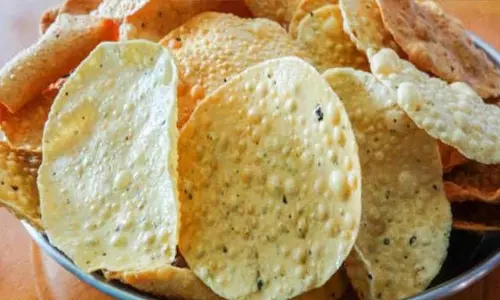 Potato Papad:चाय के साथ लीजिए इस टेस्टी डिश का मजा, लाजवाब है इसका स्वाद