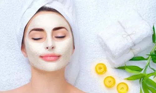Natural Glow: ग्लोइंग स्किन के लिए इस्तेमाल करें चावल के आटे का फेस पैक, मिलेगा निखार