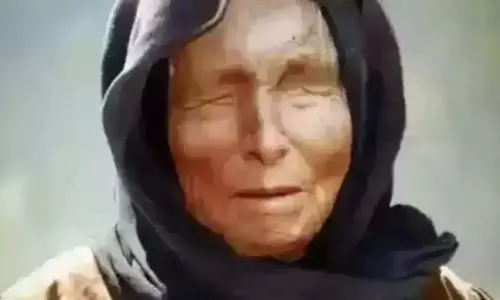 Baba Vanga: घंटों स्मार्टफोन पर बिताने की आदत? जानें बाबा ने क्या कहां