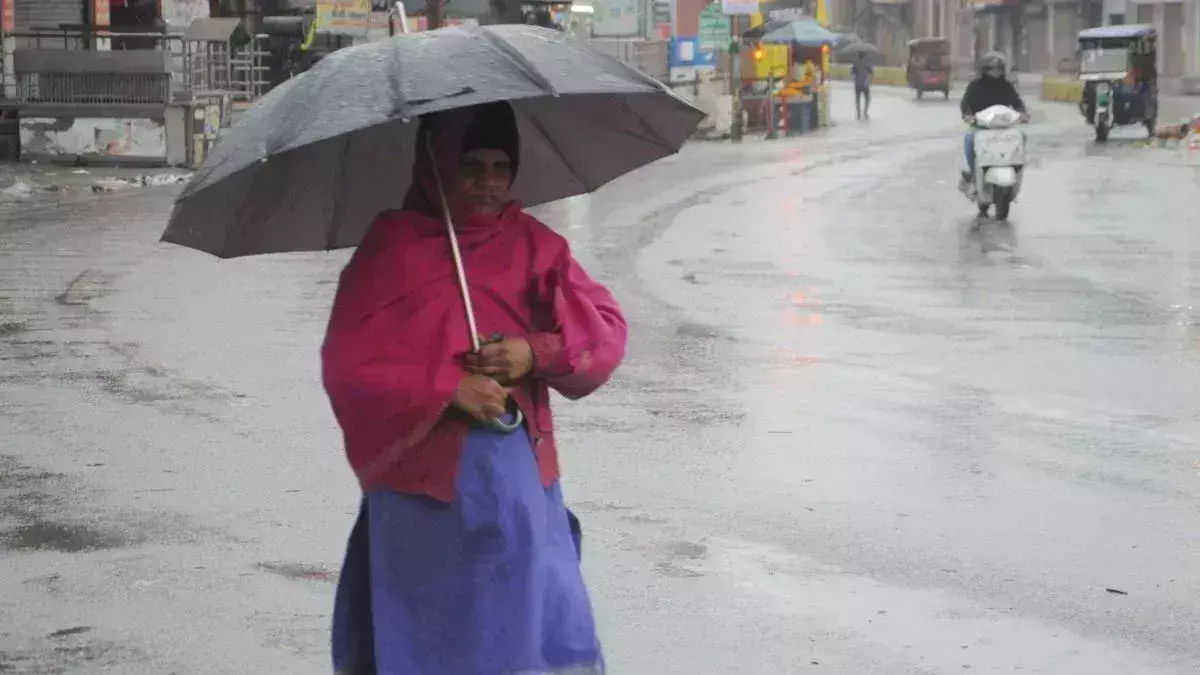 मौसम का बदला रंग: कहीं बरसात तो कहीं तेज धूप