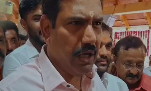 BJP के बी.वाई. विजयेंद्र ने मूल्य वृद्धि और कचरा उपकर को लेकर कांग्रेस नीत कर्नाटक सरकार की आलोचना की BJP के बी.वाई. विजयेंद्र ने मूल्य वृद्धि और कचरा उपकर को लेकर कांग्रेस नीत कर्नाटक सरकार की आलोचना की