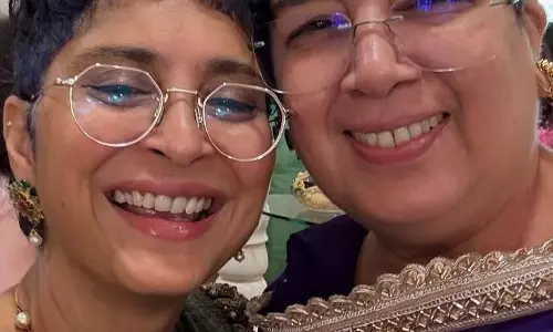 Kiran Rao और रीना दत्ता ने साथ मनाई ईद Kiran Rao और रीना दत्ता ने साथ मनाई ईद