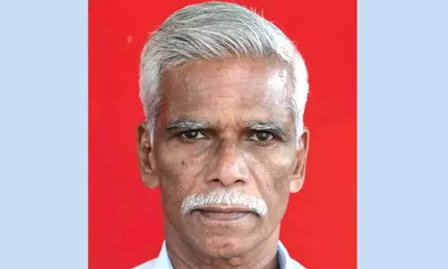 Kerala : टैंकर लॉरी की चपेट में आने से स्कूटर सवार की मौत