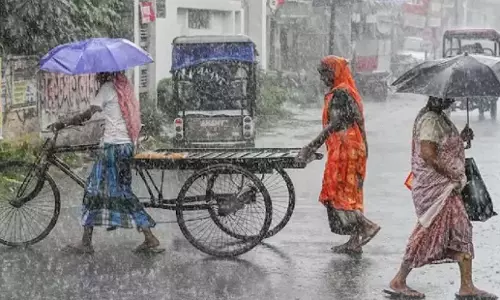 अगले तीन दिनों में Telangana में भारी बारिश, आंधी-ओलावृष्टि की संभावना अगले तीन दिनों में Telangana में भारी बारिश, आंधी-ओलावृष्टि की संभावना