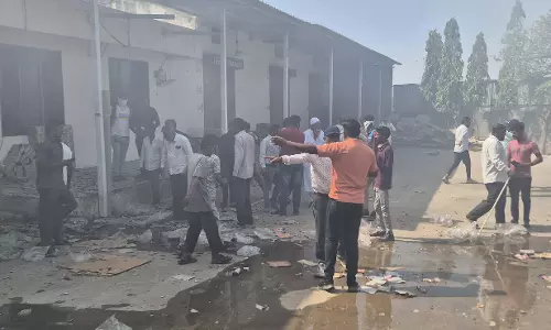 Gujarat : पटाखा फैक्ट्री में भीषण आग, 5 की मौत, 6 घायल