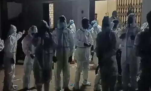 मुर्गियों में बर्ड फ्लू की पुष्टि, 19 हजार अंडे और 10 हजार चूजे नष्ट किए गए मुर्गियों में बर्ड फ्लू की पुष्टि, 19 हजार अंडे और 10 हजार चूजे नष्ट किए गए