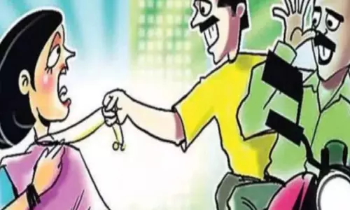 Damoh News : दिनदहाड़े महिला से लूट फिर हत्या