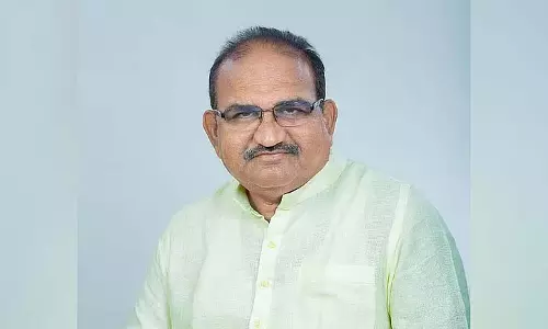 BJP नेता जयनारायण की बेटी ने राज्य गीत सुनाकर राजनीतिक विवाद खड़ा कर दिया