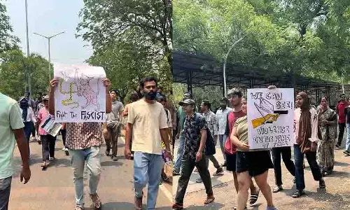Hyderabad विश्वविद्यालय परिसर में बड़े पैमाने पर विरोध प्रदर्शन