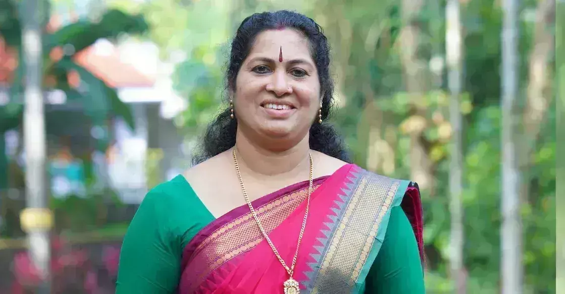 Kerala की यह कम्युनिस्ट महिला पंचायत प्रमुख रमजान, ईस्टर और पोंगाला के लिए उपवास रखती Kerala की यह कम्युनिस्ट महिला पंचायत प्रमुख रमजान, ईस्टर और पोंगाला के लिए उपवास रखती