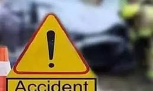 Muzaffarnagar: सड़क हादसे में दो युवकों की दर्दनाक मौत Muzaffarnagar: सड़क हादसे में दो युवकों की दर्दनाक मौत
