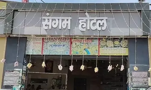 Muzaffarnagar: पुलिस का सिपाही बीजेपी नेता के होटल पर गोली चलाने में  शामिल