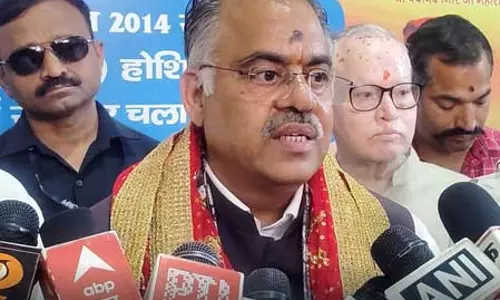 गरीबी मिटाने के लिए पीएम मोदी 10 साल से कर रहे हैं तपस्या : तरुण चुघ गरीबी मिटाने के लिए पीएम मोदी 10 साल से कर रहे हैं तपस्या : तरुण चुघ