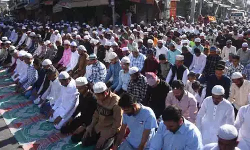 Ludhiana: ईद के जश्न में सामूहिक नमाज़ अदा की गई