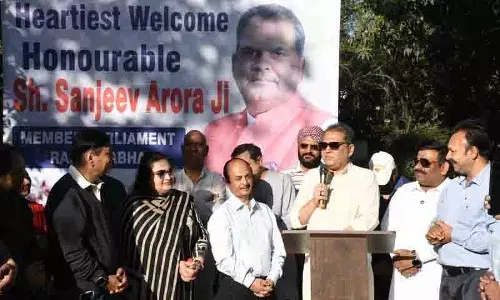 कांग्रेस, BJP ने पश्चिम उपचुनाव में सरकारी मशीनरी के ‘दुरुपयोग’ का आरोप लगाया