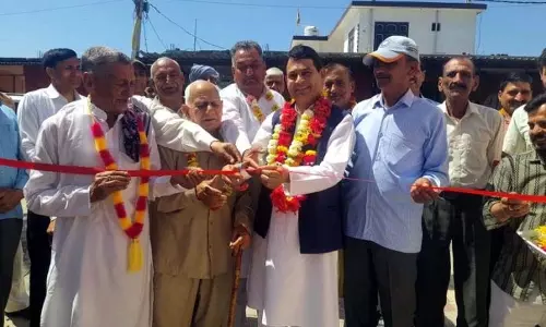 DDC सदस्य सुरेश ने किया 18.50 लाख रुपये के विकास कार्यों का उद्घाटन