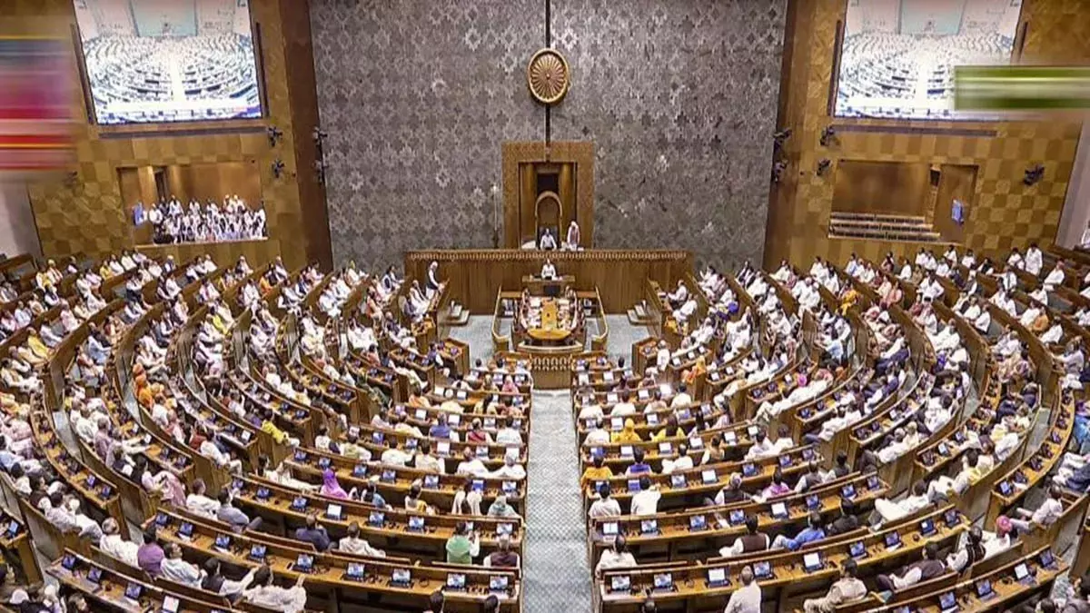 वक्फ संशोधन बिल लोकसभा में होगा पेश, भाजपा-कांग्रेस समेत कई पार्टियों ने जारी किया व्हिप वक्फ संशोधन बिल लोकसभा में होगा पेश, भाजपा-कांग्रेस समेत कई पार्टियों ने जारी किया व्हिप
