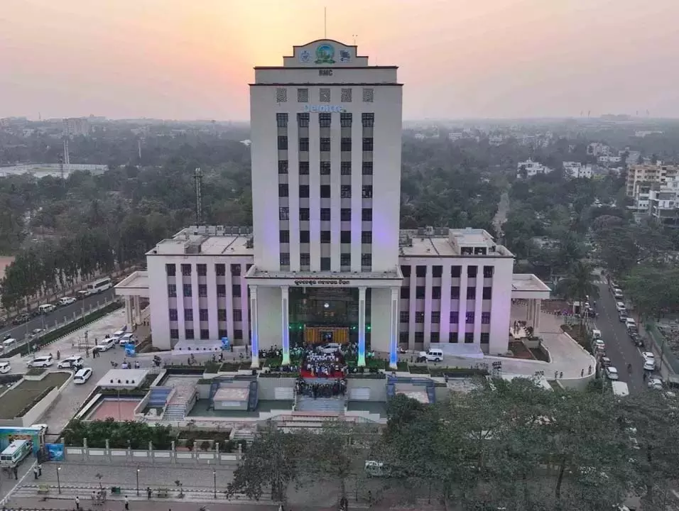 नगर निगम ने अग्रिम होल्डिंग टैक्स का भुगतान करने पर 5 प्रतिशत की छूट की घोषणा की नगर निगम ने अग्रिम होल्डिंग टैक्स का भुगतान करने पर 5 प्रतिशत की छूट की घोषणा की