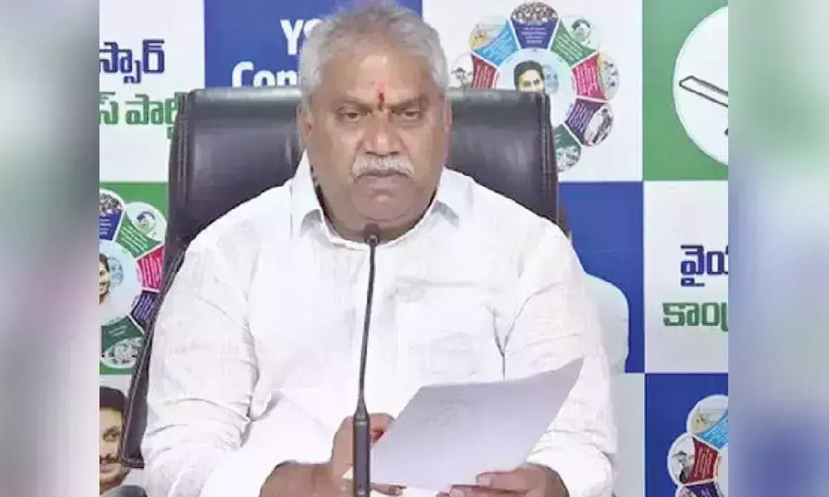 पूर्व विधायक मल्लाडी ने रेत माफिया के खिलाफ कार्रवाई की मांग की पूर्व विधायक मल्लाडी ने रेत माफिया के खिलाफ कार्रवाई की मांग की