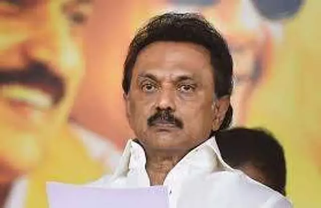 जलग्रहण क्षेत्रों का जीर्णोद्धार: मुख्यमंत्री की युवाओं से अपील जलग्रहण क्षेत्रों का जीर्णोद्धार: मुख्यमंत्री की युवाओं से अपील