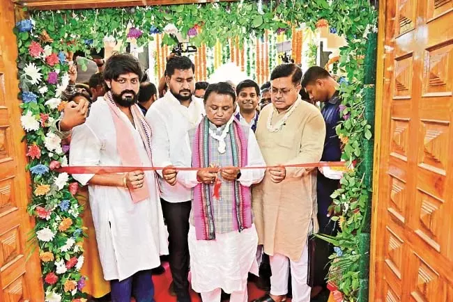 स्वतंत्र ओडिशा के लिए आंदोलन करने वाले लोगों की आकांक्षाओं को पूरा करना सरकार का मिशन है :CM स्वतंत्र ओडिशा के लिए आंदोलन करने वाले लोगों की आकांक्षाओं को पूरा करना सरकार का मिशन है :CM