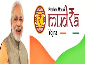 प्रधानमंत्री मुद्रा योजना महिलाओं को बना रही सशक्त: एसबीआई रिपोर्ट प्रधानमंत्री मुद्रा योजना महिलाओं को बना रही सशक्त: एसबीआई रिपोर्ट