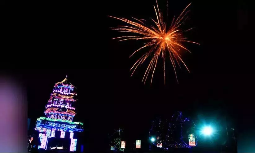 त्रिशूर पूरम गोलीबारी: जिला प्रशासन कानूनी सलाह लेगा त्रिशूर पूरम गोलीबारी: जिला प्रशासन कानूनी सलाह लेगा