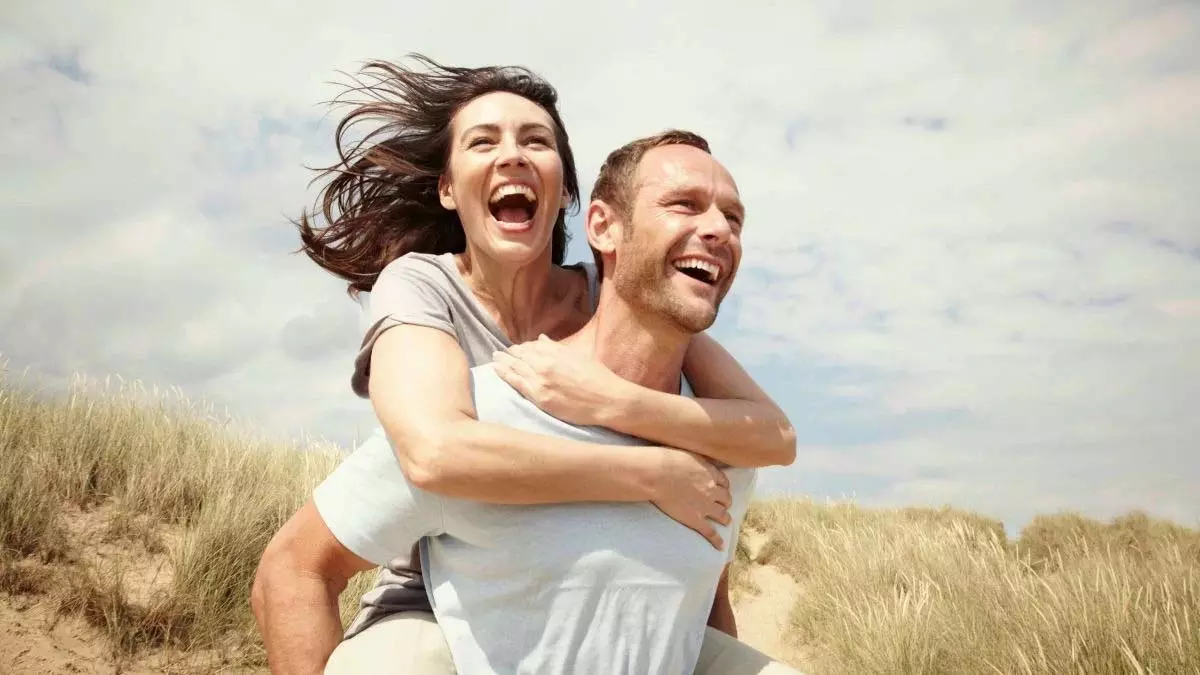 Relationship Rule 2:2:2: अपने रिश्ते को मजबूत बनाने का यह तरीका कितना कारगर? Relationship Rule 2:2:2: अपने रिश्ते को मजबूत बनाने का यह तरीका कितना कारगर?