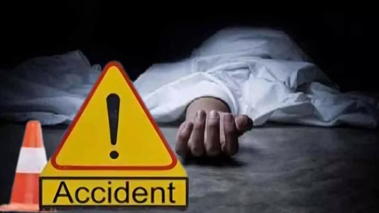 Kaithal : भीषण सड़क हादसा, ट्रैक्टर की टक्कर से 1 की मौत, 3 घायल Kaithal : भीषण सड़क हादसा, ट्रैक्टर की टक्कर से 1 की मौत, 3 घायल