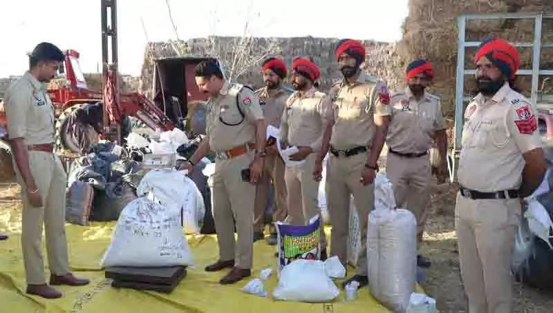 Jalandhar: जब्त 1.5 टन मादक पदार्थ नष्ट किया गया Jalandhar: जब्त 1.5 टन मादक पदार्थ नष्ट किया गया