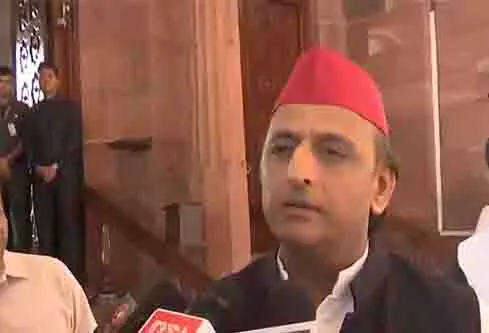 अखिलेश ने BJP नेतृत्व में देरी पर सवाल उठाए, अमित शाह ने पार्टी की लोकतांत्रिक प्रक्रिया का किया बचाव अखिलेश ने BJP नेतृत्व में देरी पर सवाल उठाए, अमित शाह ने पार्टी की लोकतांत्रिक प्रक्रिया का किया बचाव