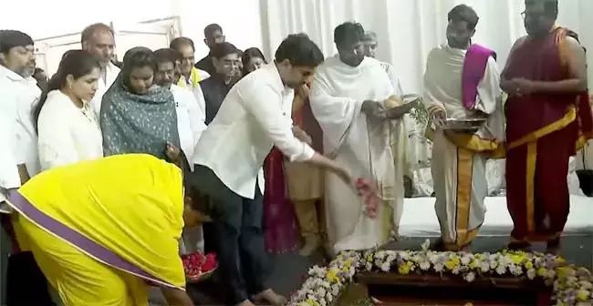 मंत्री लोकेश ने प्रकाशम जिले में CBG प्लांट की आधारशिला रखी मंत्री लोकेश ने प्रकाशम जिले में CBG प्लांट की आधारशिला रखी