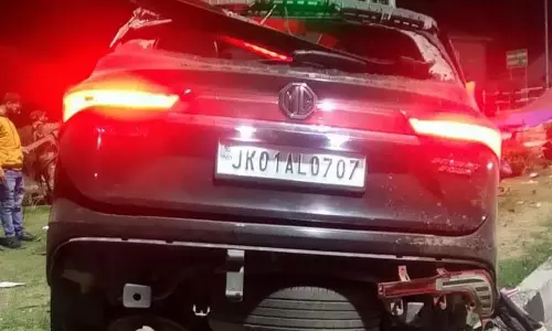 नवयुग सुरंग दुर्घटना में एक की मौत, एसपीओ सहित चार घायल नवयुग सुरंग दुर्घटना में एक की मौत, एसपीओ सहित चार घायल