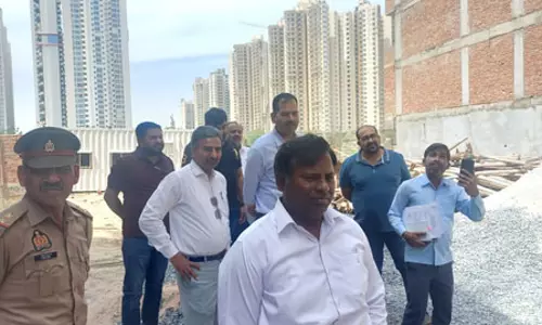 अवैध निर्माण पर नोएडा प्राधिकरण की कड़ी कार्रवाई, क्षेत्रीय अवर अभियंता की सेवाएं समाप्त अवैध निर्माण पर नोएडा प्राधिकरण की कड़ी कार्रवाई, क्षेत्रीय अवर अभियंता की सेवाएं समाप्त