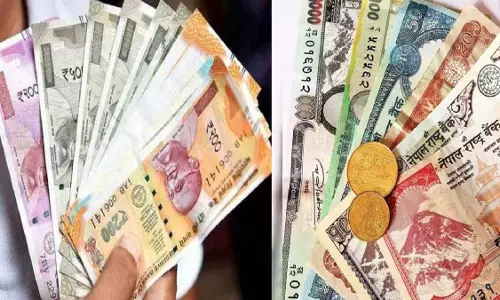 Nepal बॉर्डर पर मनी एक्सचेंज का काला खेल Nepal बॉर्डर पर मनी एक्सचेंज का काला खेल