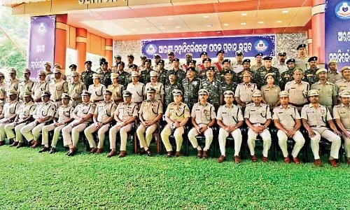 कटक स्थित पुलिस विभाग कार्यालय में 90वां पुलिस विभाग गठन समारोह आयोजित किया