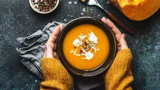 डिनर में Try करें ये सूप, फॉलो करें आसान रेसिपी