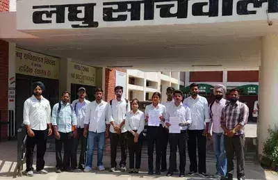 Haryana : दो साल बाद भी हांसी के प्राथमिक विद्यालयों के छात्रों को नहीं मिला अपना स्कूल भवन Haryana : दो साल बाद भी हांसी के प्राथमिक विद्यालयों के छात्रों को नहीं मिला अपना स्कूल भवन