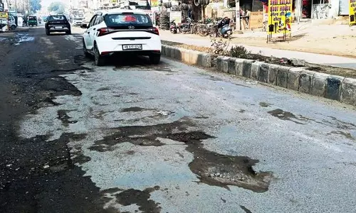 Rohtak रोड की हालत फिर खस्ता, स्थानीय लोगों ने की फोर लेन की मांग