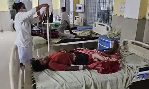 गोभी सब्जी खाने से आधा दर्जन ग्रामीणों की बिगड़ी तबीयत, जिला अस्पताल में भर्ती