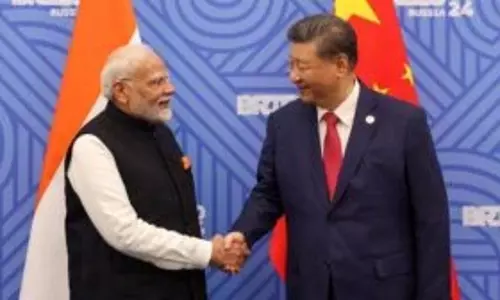 शी जिनपिंग ने भारत-चीन संबंधों की 75वीं वर्षगांठ पर हाथी-ड्रैगन टैंगो का आह्वान किया शी जिनपिंग ने भारत-चीन संबंधों की 75वीं वर्षगांठ पर हाथी-ड्रैगन टैंगो का आह्वान किया