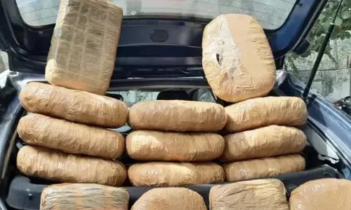 AP: पुलिस ने गांजा तस्कर की 2 करोड़ की संपत्ति जब्त की