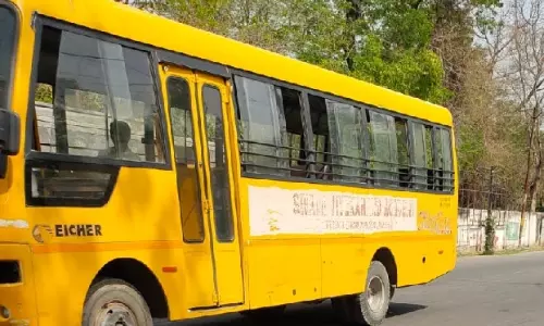 NCR Ghaziabad: सड़कों पर 59 स्कूली वाहन बिना फिटनेस जांच कराए दौड़ रहे NCR Ghaziabad: सड़कों पर 59 स्कूली वाहन बिना फिटनेस जांच कराए दौड़ रहे