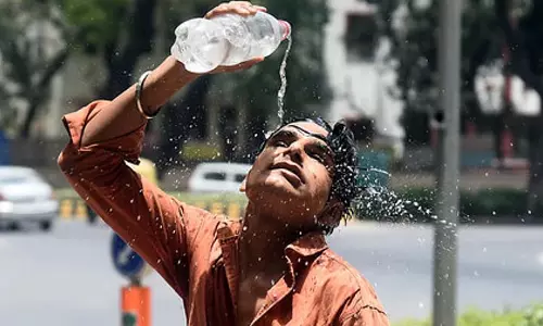 Odisha: गर्मी से प्रभावित संबलपुर में जल कियोस्क से राहत