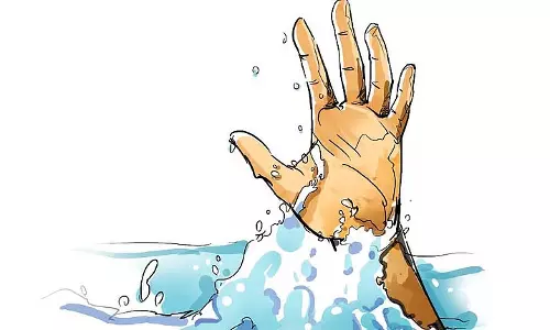 Odisha: नाव पलटने से मछुआरा लापता Odisha: नाव पलटने से मछुआरा लापता