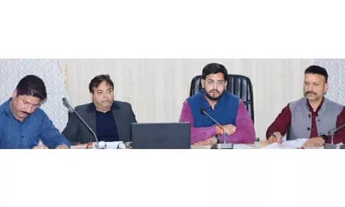DC राजौरी ने जनता की शिकायतों के त्वरित निवारण के निर्देश दिए