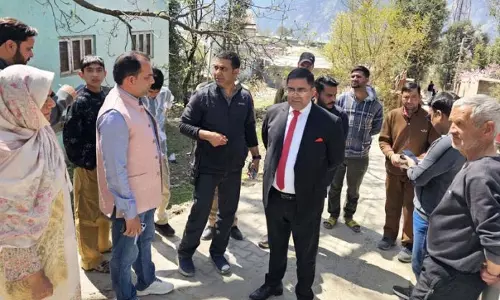 DC किश्तवाड़ ने RDD कार्यों का सत्यापन किया