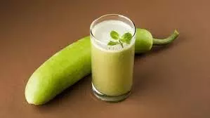 Health: गर्मियों में शरीर को हाइड्रेट और ऊर्जावान बनाए रखने के लिए पिएं ये जूस Health: गर्मियों में शरीर को हाइड्रेट और ऊर्जावान बनाए रखने के लिए पिएं ये जूस