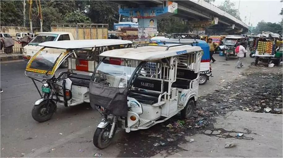 UP News: अवैध ई-रिक्शा के खिलाफ बड़ी कार्रवाई,3,093 का चालान UP News: अवैध ई-रिक्शा के खिलाफ बड़ी कार्रवाई,3,093 का चालान